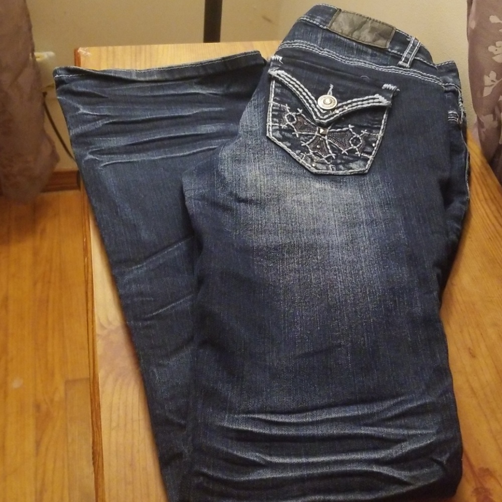 Boot cut jeans
